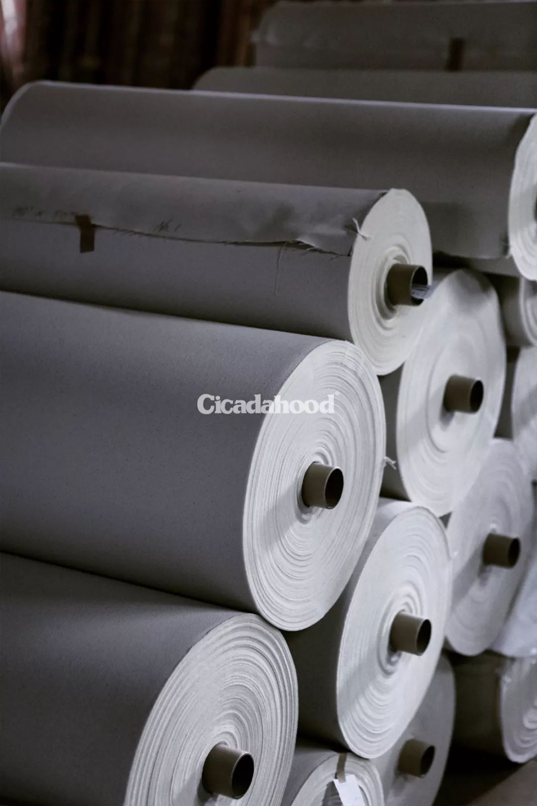 现在的女生找对象不按自身条件找,女孩找对象都看颜值