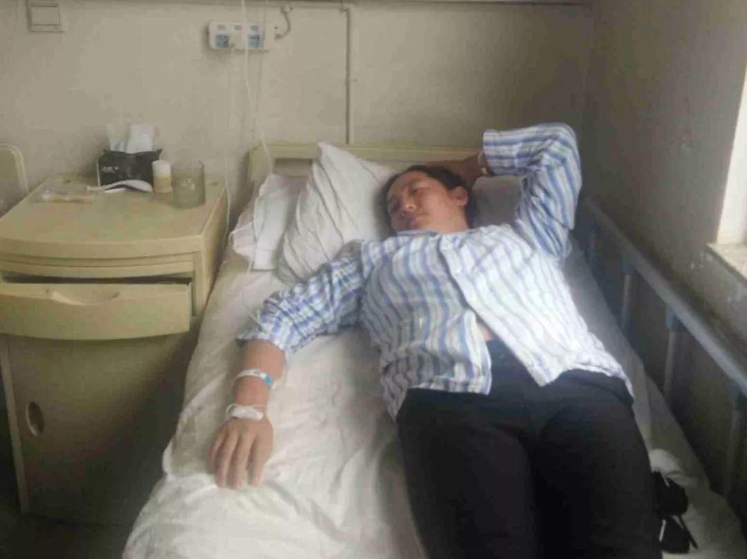 妈妈脑出血已花十几万，术后仍患其他疾病，两年内晕倒十几次