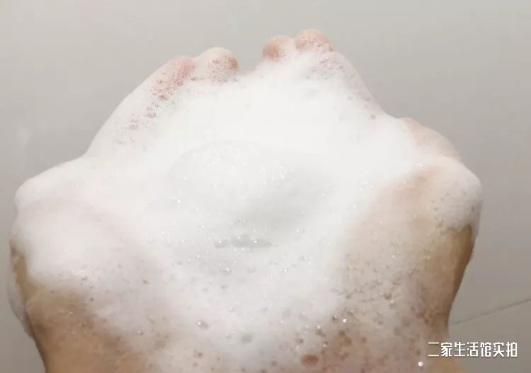 好物|花上千块做护理，在家却用烂大街牌洗发水虐待自己