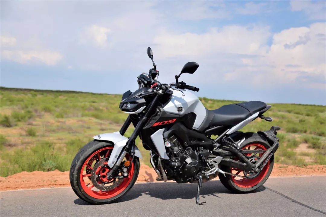 雅马哈mt-09试驾视频,试驾雅马哈MT-01