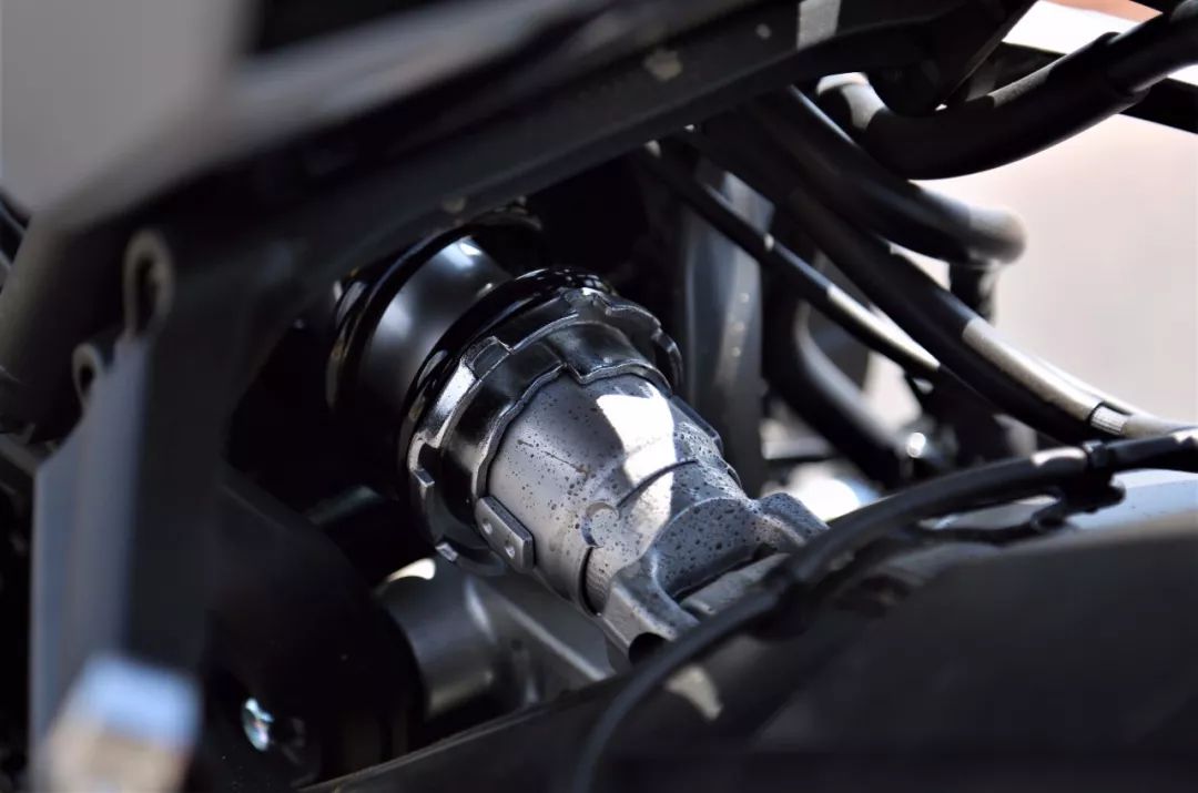 雅马哈mt-09试驾视频,试驾雅马哈MT-01