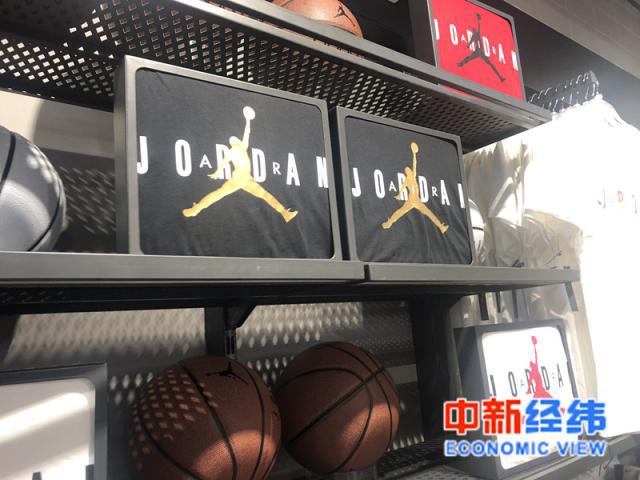 炒鞋热潮能持续多久,疯狂的球鞋背后