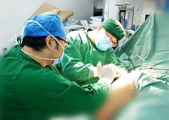 【人大评议专区·聚焦人才培养】西游记：市七院骨科医生远赴德国进修学习纪实