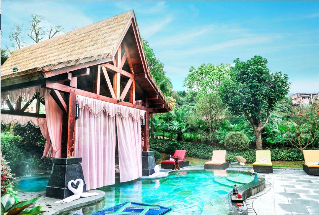 沉浸式泡温泉夏日玩水圣地推荐,送福利啦