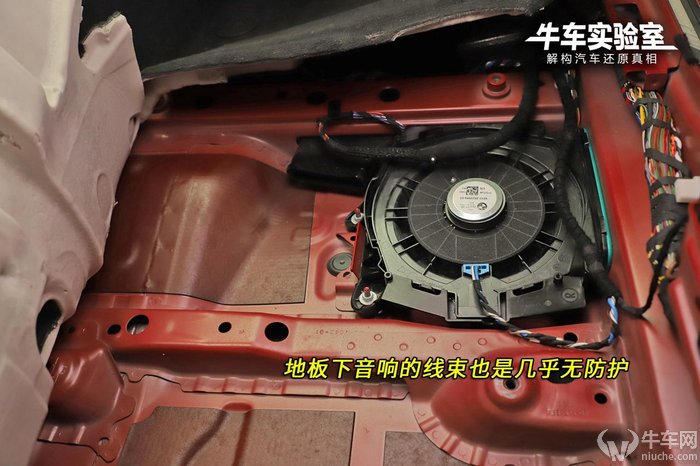 宝马3系大灯外壳拆解视频,宝马3系f35底盘拆解视频