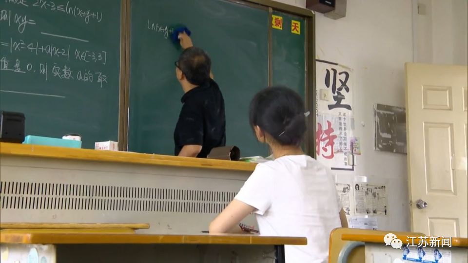 周芷晴佛山,周芷晴和顾霆渊