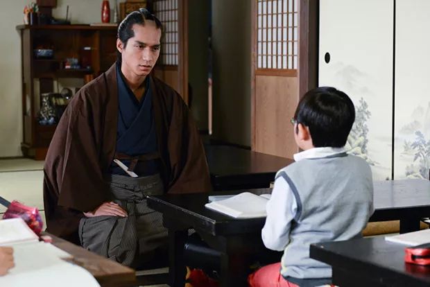 为什么日本人这么爱工作,为什么有人羡慕日本男人