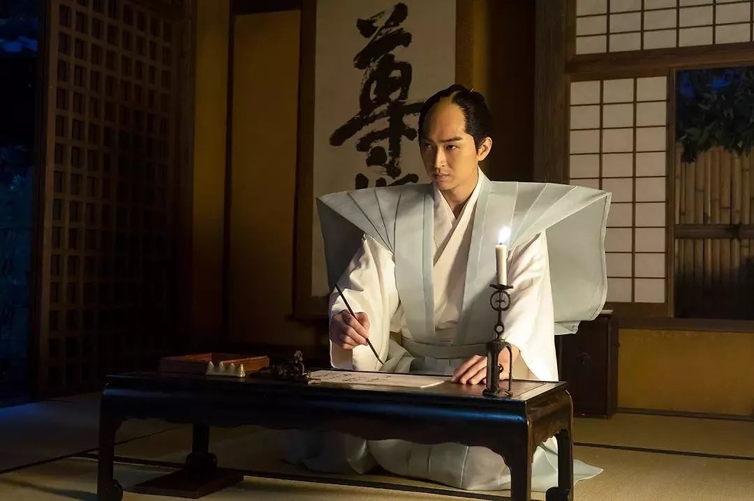 为什么日本人这么爱工作,为什么有人羡慕日本男人