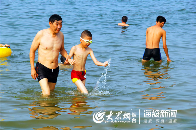 对烟台人来说，不洗海澡（xiajiaozi）就不算过夏天