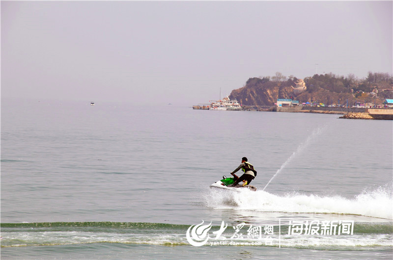 对烟台人来说，不洗海澡（xiajiaozi）就不算过夏天