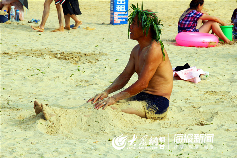 对烟台人来说，不洗海澡（xiajiaozi）就不算过夏天