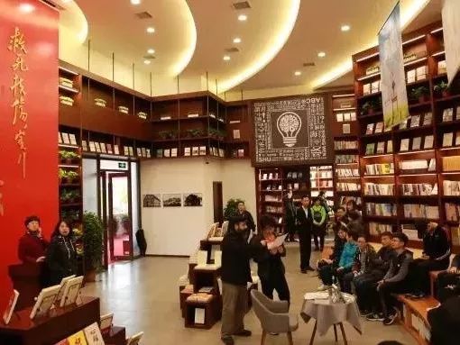 高校校园书店怎么开？听听央视报道怎么说