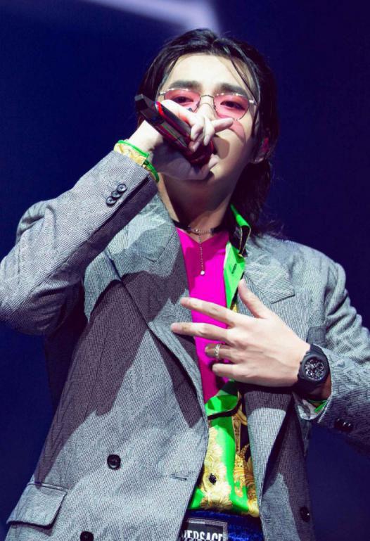 又薄又轻的高端腕表,什么东西又薄又耐磨