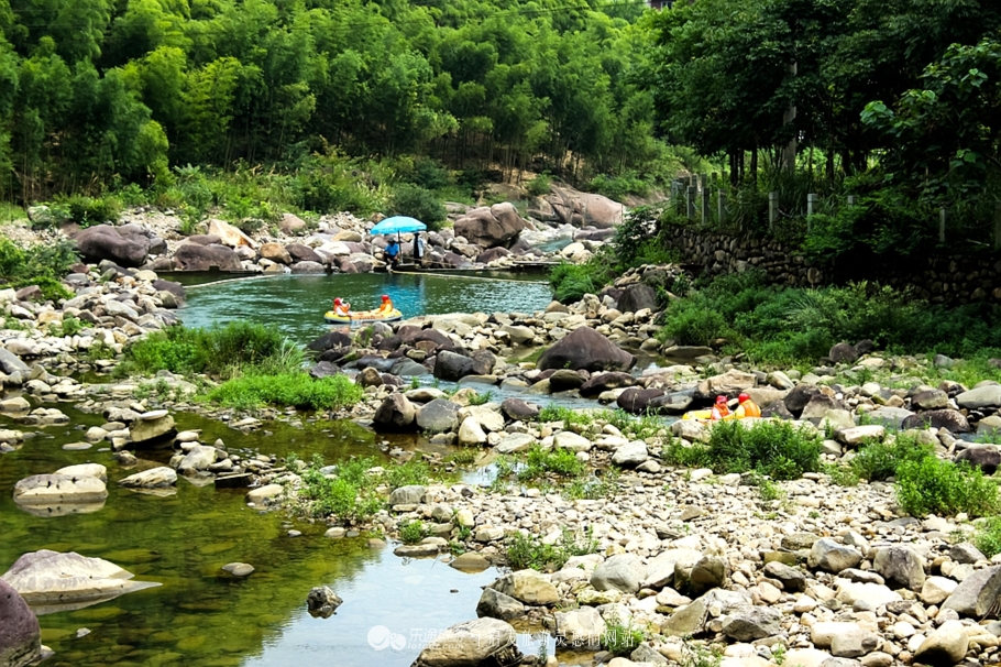 安吉高铁站到浙北漂流乘车,周末去安吉浙北大峡谷漂流人多吗