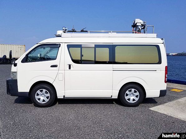 「火腿专题」雅虎拍卖一台丰田4驱广播转播车，配电动天线伸缩杆天线，价格1万日元起拍