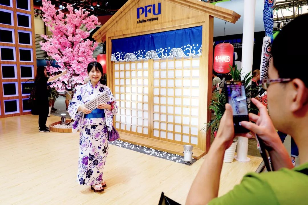 chinajoy最开始是游戏展吗,2018chinajoy笔记本