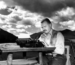 海明威为何销声匿迹,海明威被生活击垮