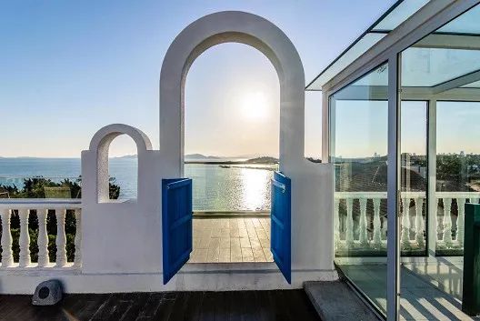 中国最美城区、民国遗珠、海角七號、面朝大海……这一切距淄博仅需2.5H