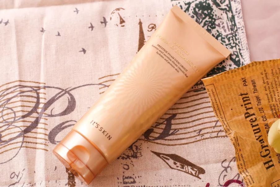 洗出黑头的洗面奶测评,最好用的洗面奶测评温和不刺激