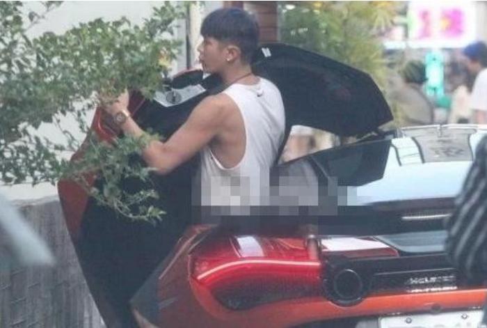 柯震东剪头视频,柯震东剪头发违法吗