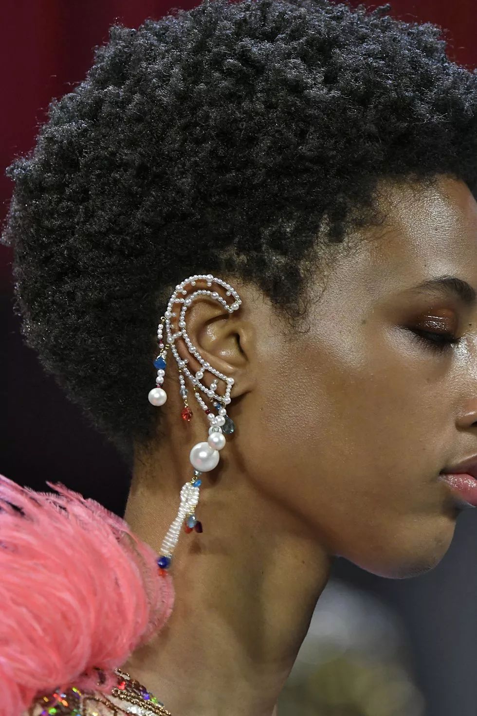 没有耳洞的明星是怎么戴耳环的,明星同款耳夹无耳洞