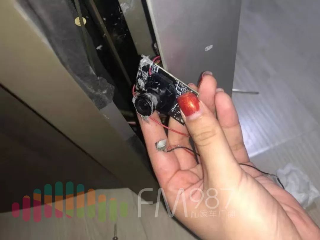 【提醒】90后新婚夫妻租房，针孔摄像每晚定时*拍偷**上传