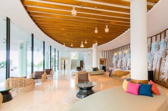 普吉岛旅游性价比酒店,普吉岛无边泳池酒店看海