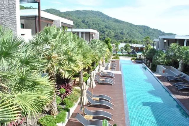 普吉岛旅游性价比酒店,普吉岛无边泳池酒店看海