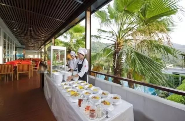 普吉岛旅游性价比酒店,普吉岛无边泳池酒店看海