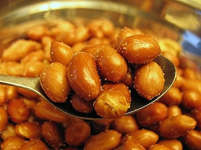 吃炒花生米上火吗,吃炒花生米上火么