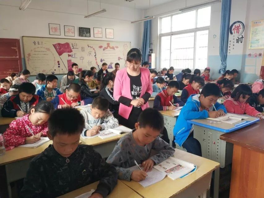 孝感市教育系统表彰,孝感全国优秀教师