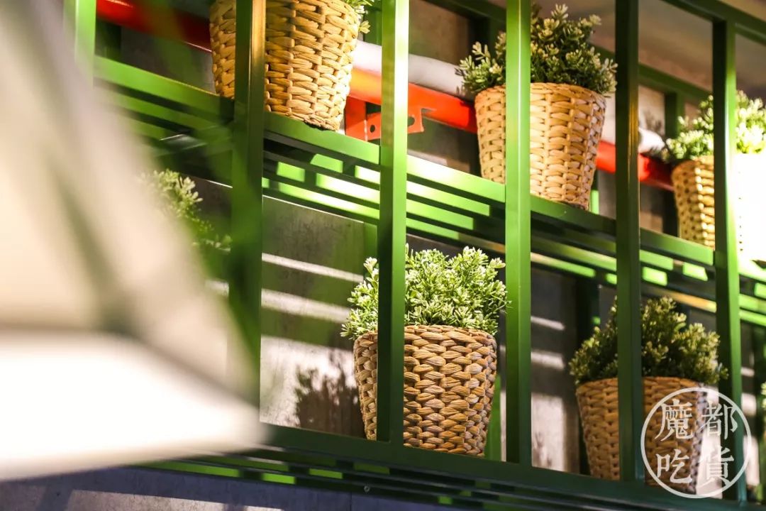 仅剩5天！花1元送100！“烤串排队王”定西路开业，四大福利送到你手软