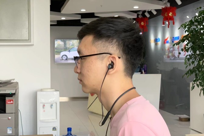 轻巧便携不伤耳蓝牙耳机,联想蓝牙耳机无痛不伤耳