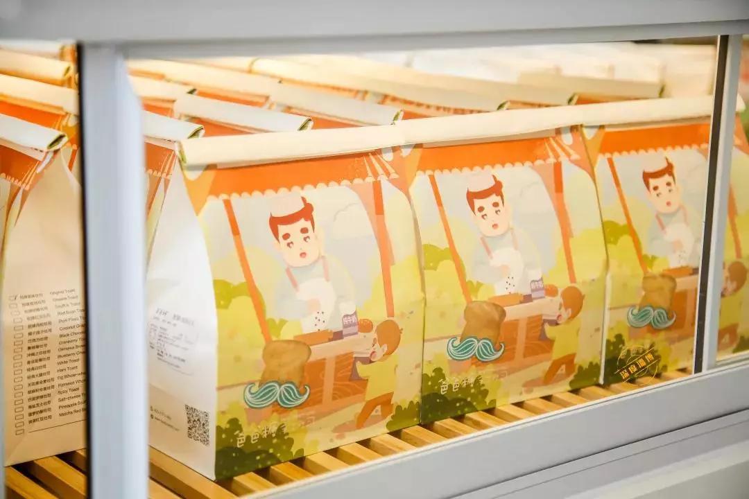 这家店的货柜永远半空！不预约永远没货！上新品永远卖光！今天上新了……