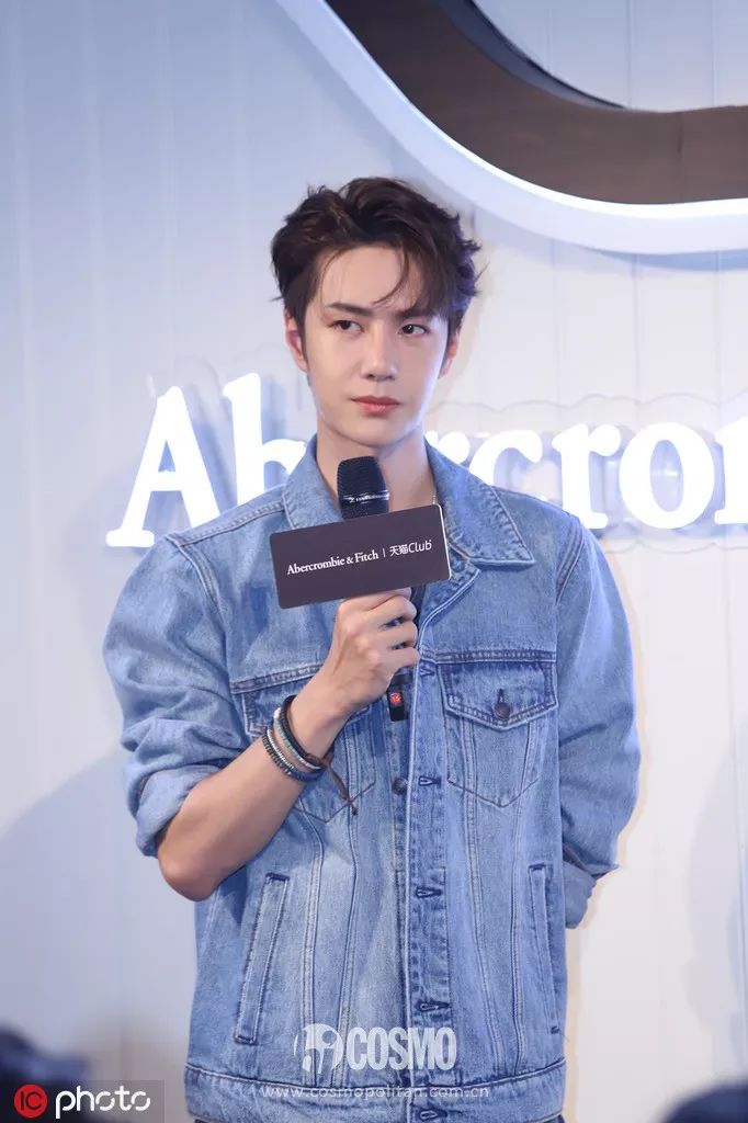 牛仔外套怎么搭配显瘦,落肩牛仔外套显人胖还是显瘦