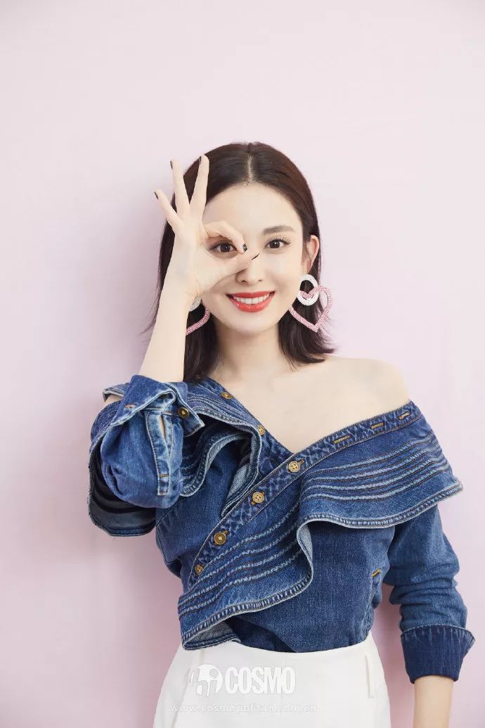 牛仔外套怎么搭配显瘦,落肩牛仔外套显人胖还是显瘦