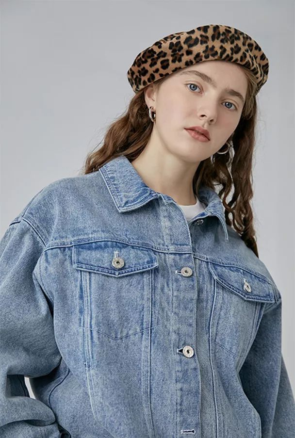 牛仔外套怎么搭配显瘦,落肩牛仔外套显人胖还是显瘦