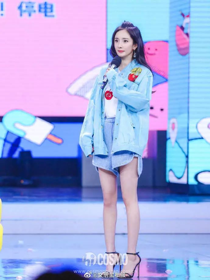 牛仔外套怎么搭配显瘦,落肩牛仔外套显人胖还是显瘦