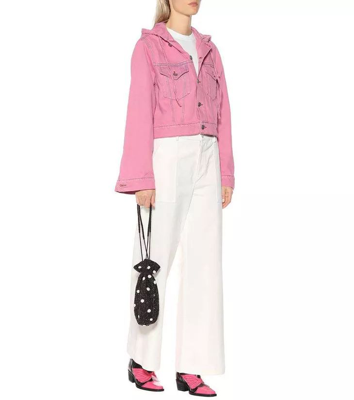 牛仔外套怎么搭配显瘦,落肩牛仔外套显人胖还是显瘦