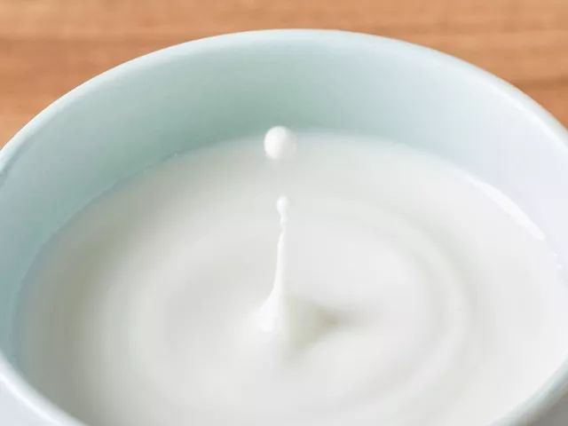 0化肥0农药0转基因0生长激素，丹麦皇室层层筛选的好牛奶