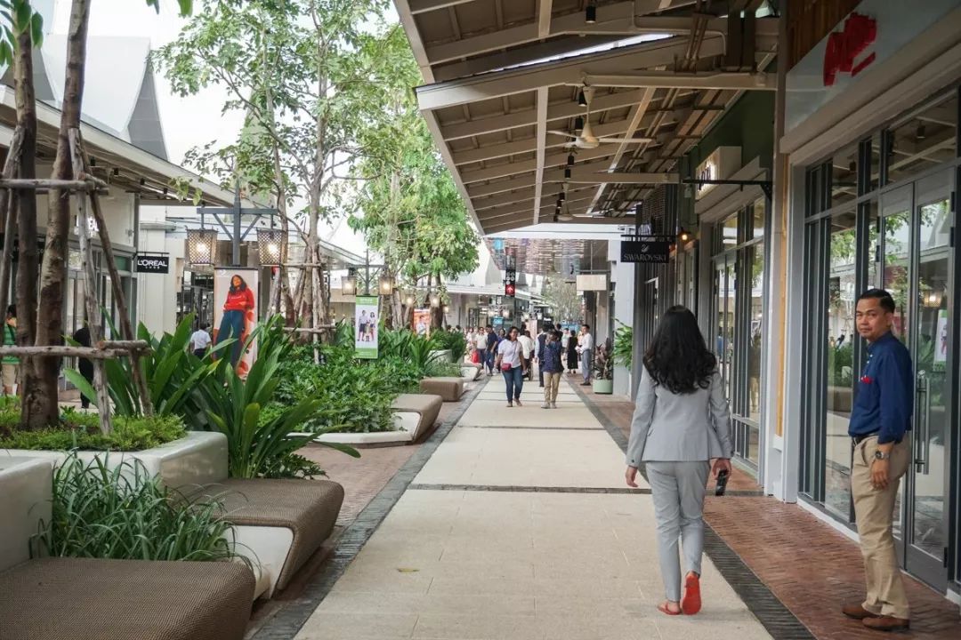 泰国买兰蔻口红,兰蔻200口红全球购