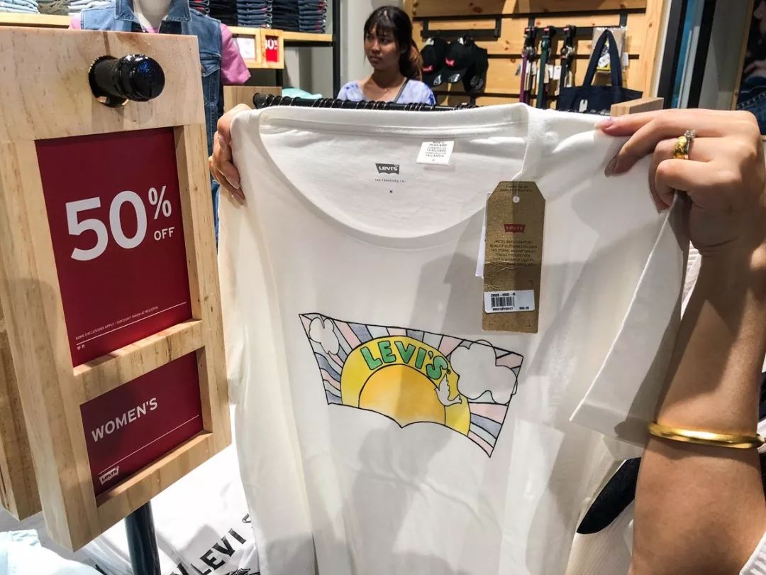 泰国买兰蔻口红,兰蔻200口红全球购