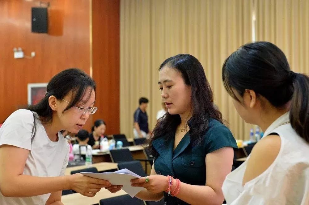 首届朗格罕天使之家医患交流会议程回顾：多领域专家全面解答罕见病LCH