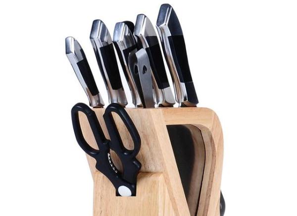 小孩误吃502,宝宝误食502胶水牙齿被粘住