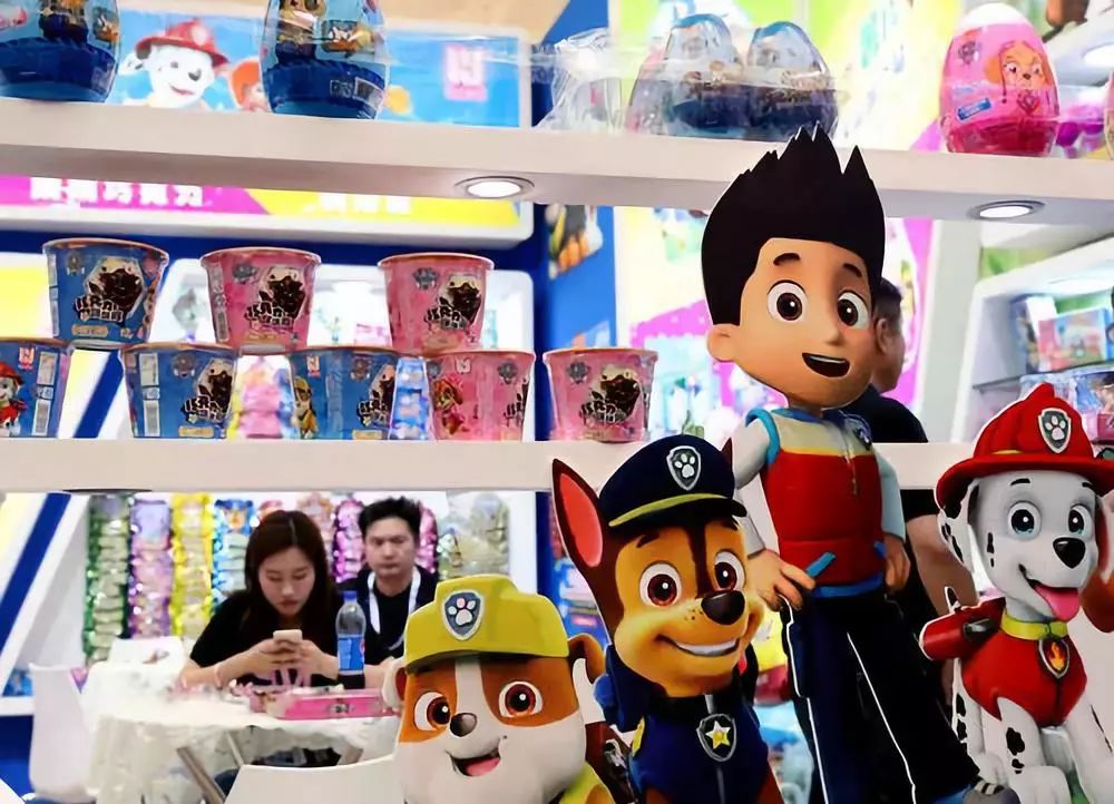 家长买零食需要关注的添加剂,家长请关注这些儿童食品谨慎购买