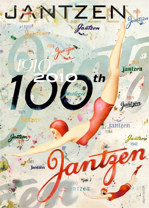 泳装秀女性超模表演海边,泳衣秀女性超模走秀