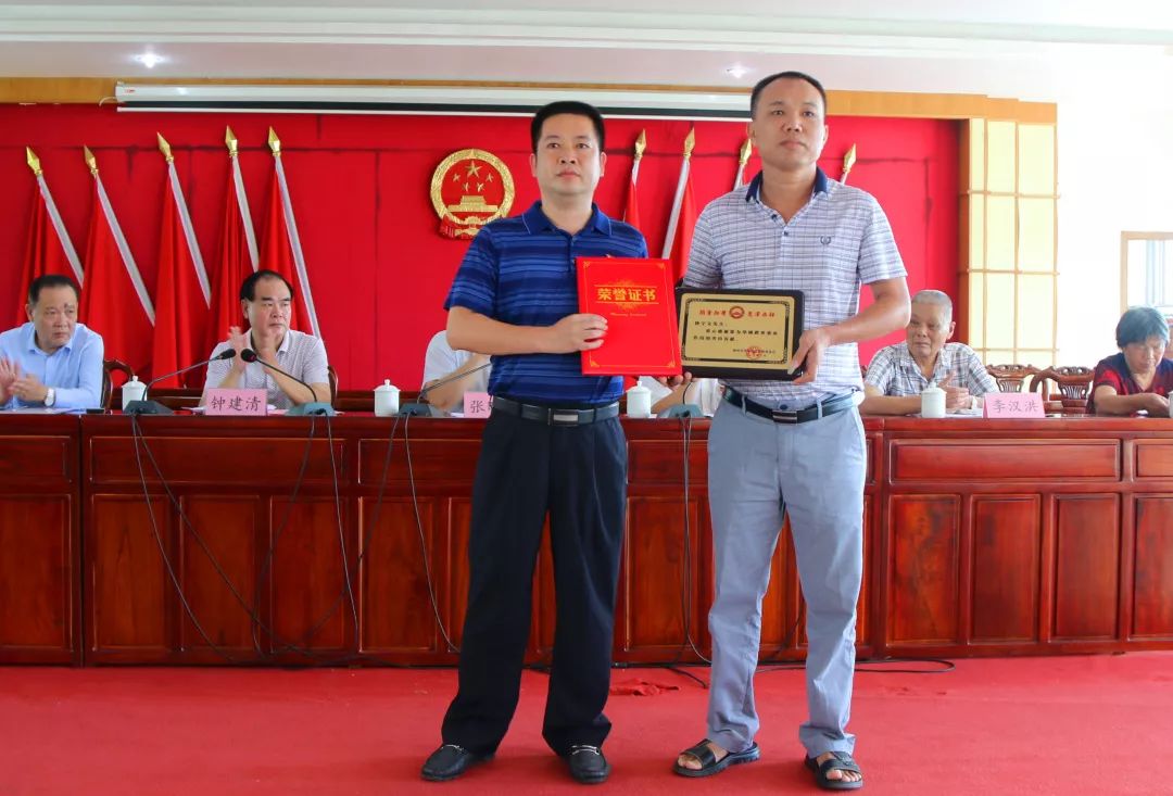 华城，百万奖师生，“五心”抓教育！