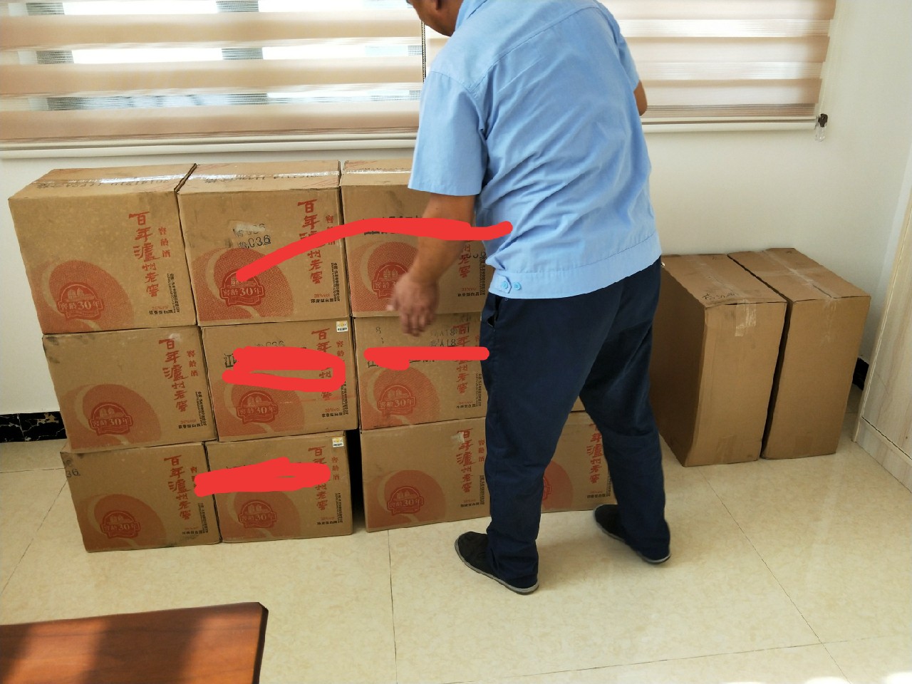 小白长江边路亚表演，现场练习绑8字环