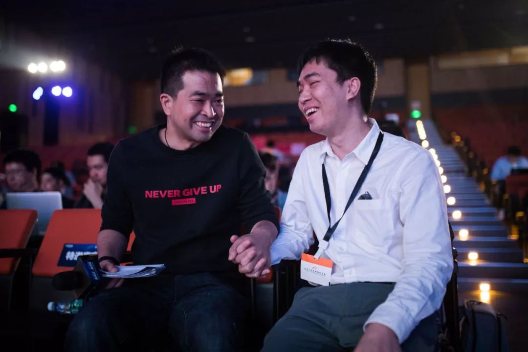 母猪与月亮，一群工程师的选择