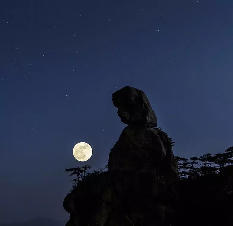 “三清赏明月，天涯共此时”，三清山女神邀你共度月圆之夜！